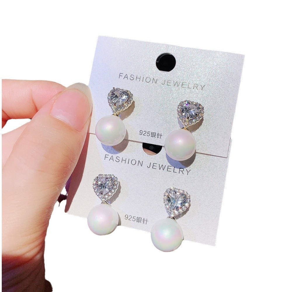 Women's Pearl Stud Earrings