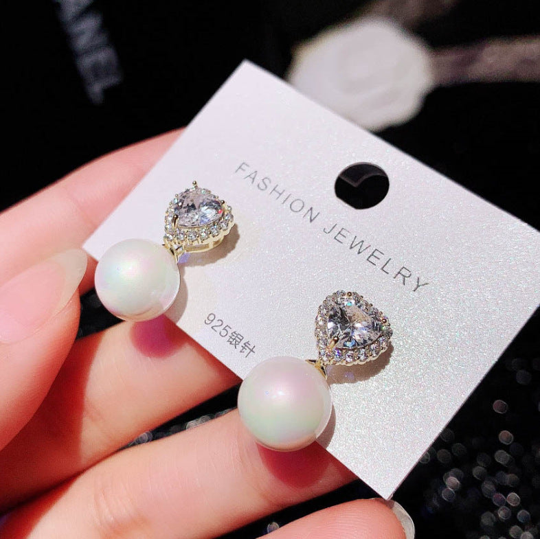 Women's Pearl Stud Earrings